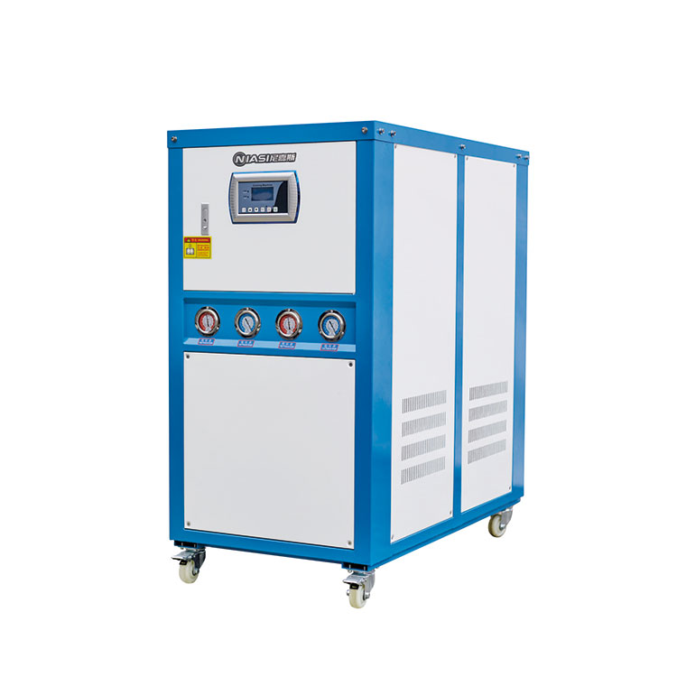 Quid niasi aqua refrigeravit chillers stare?